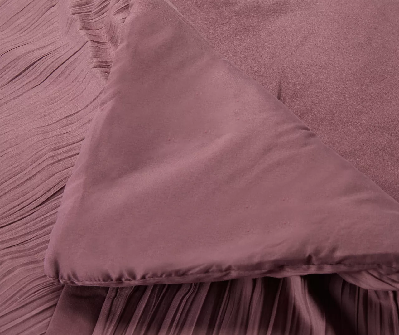 Broyhill Purple Crinkle 5-Piece Comforter Set - Image 6