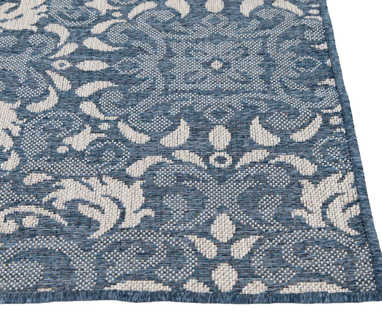 Broyhill Sandpointe Damask Outdoor Area Rug - Image 4
