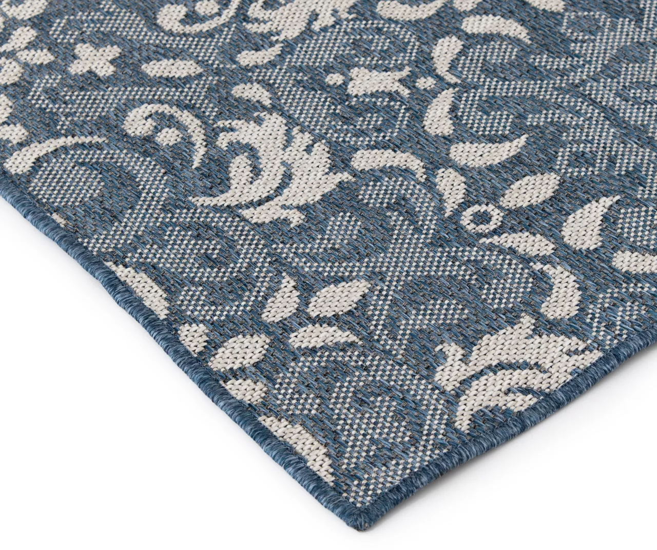 Broyhill Sandpointe Damask Outdoor Area Rug - Image 5